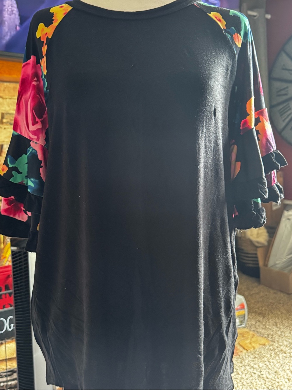 Black Floral Raglan Ruffle Sleeve Tunic Top